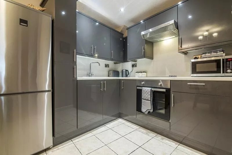 Harry's - 2 Bedroom Holiday Home - Tenby
