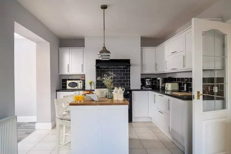 Lovely 3 bedroom home in Rhos on Sea