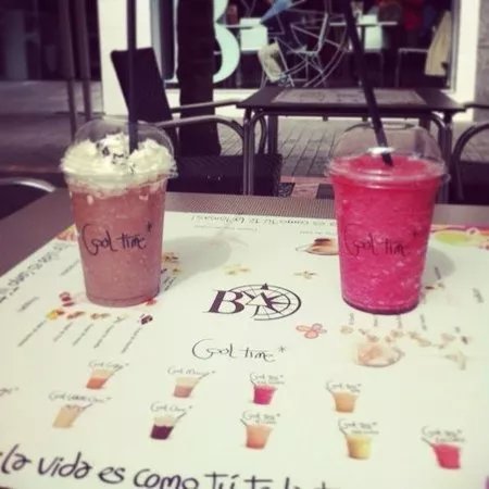 La Brujula Cafe