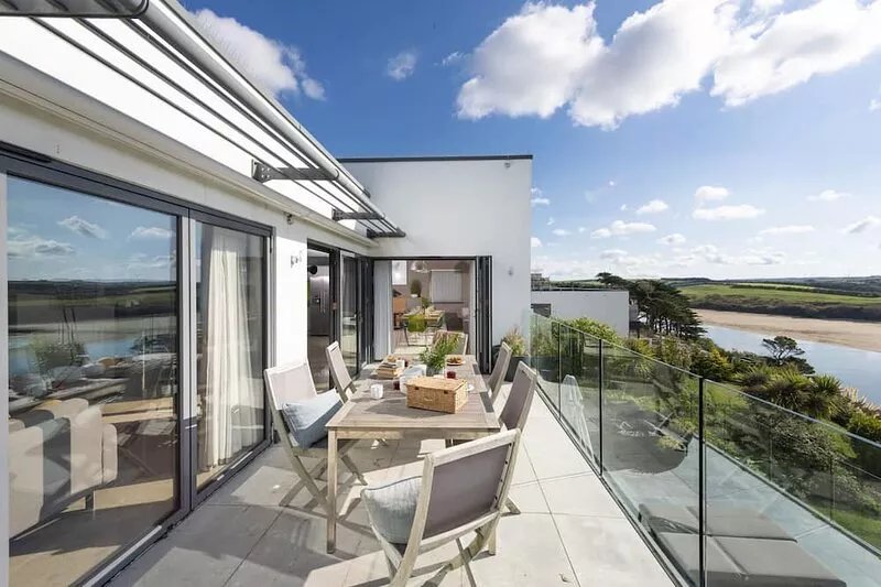 Treheyl, Pentire -  a house that sleeps 10 guests  in 5 bedrooms