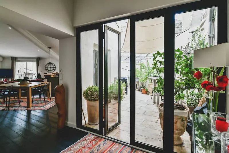Luxurious apartment in the heart of the old town of Isle sur la Sorgue