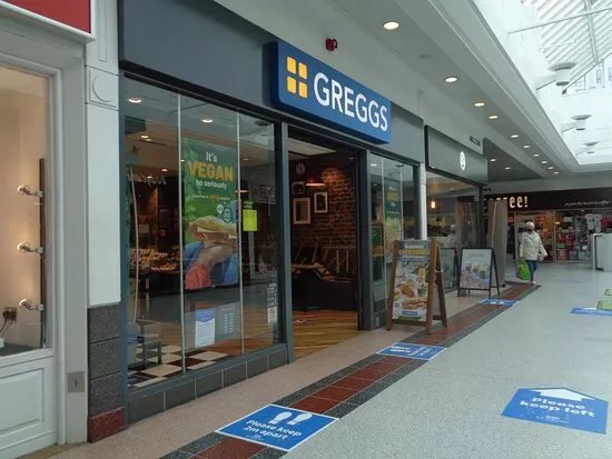 Strand Shopping Centre