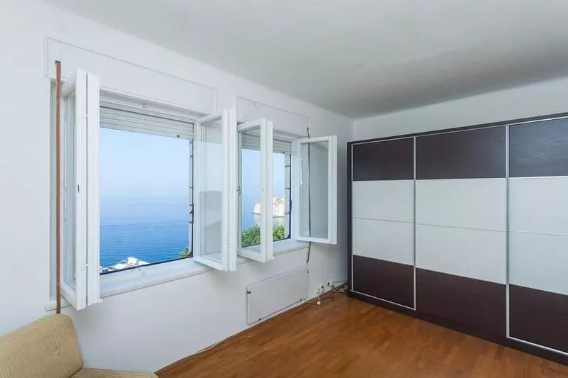 Apartment Rea-Three Bedroom Apartment with Sea View