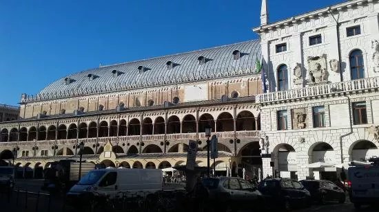 Sotto il Salone