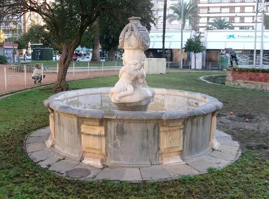 Fuente Modernista