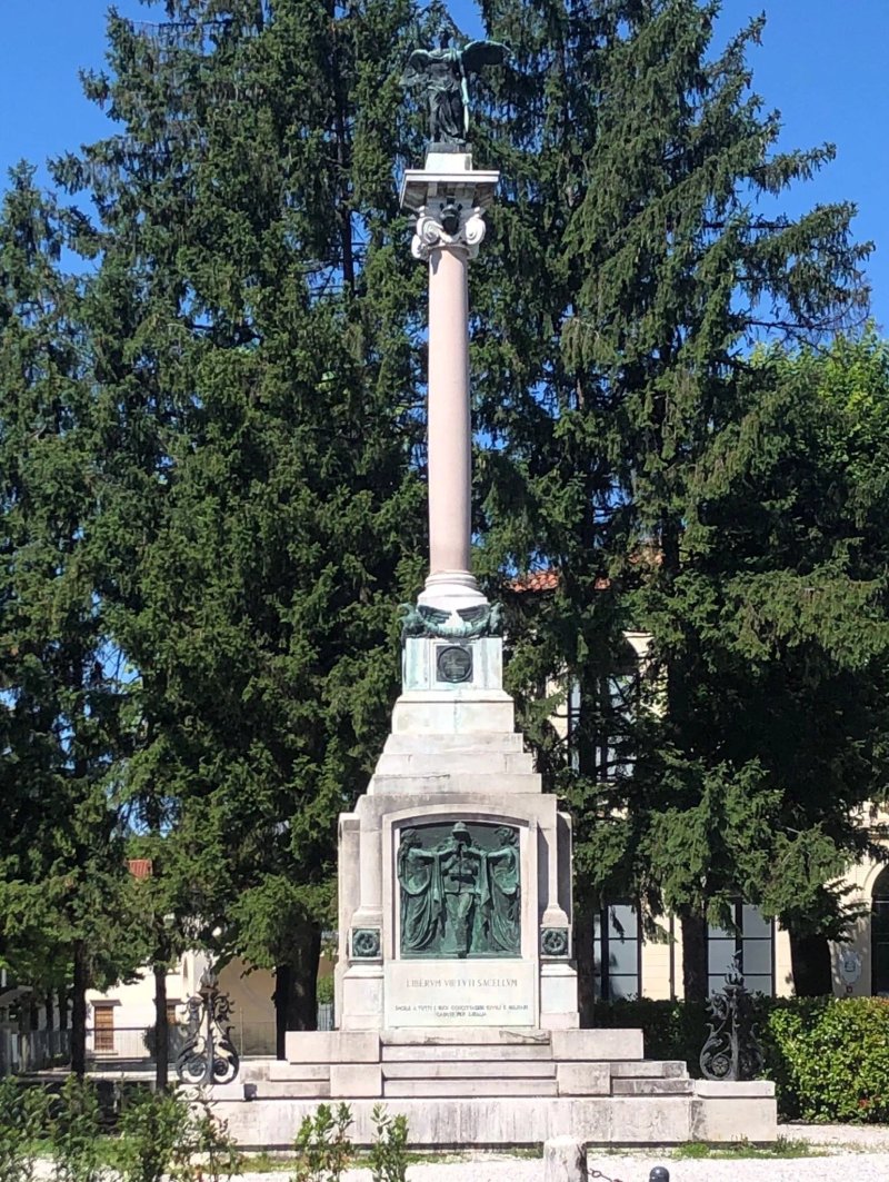 Monumento ai Caduti