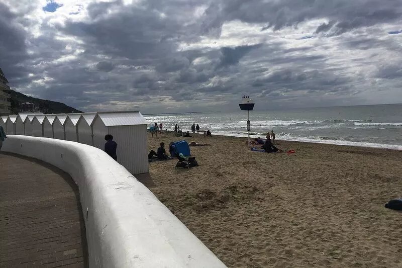 Belle Epoque house with sea views, 200 m from the beach and garden / Deauville