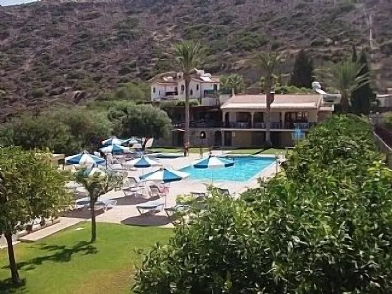 Villa on Quiet Complex with Local Taverna and Pool
