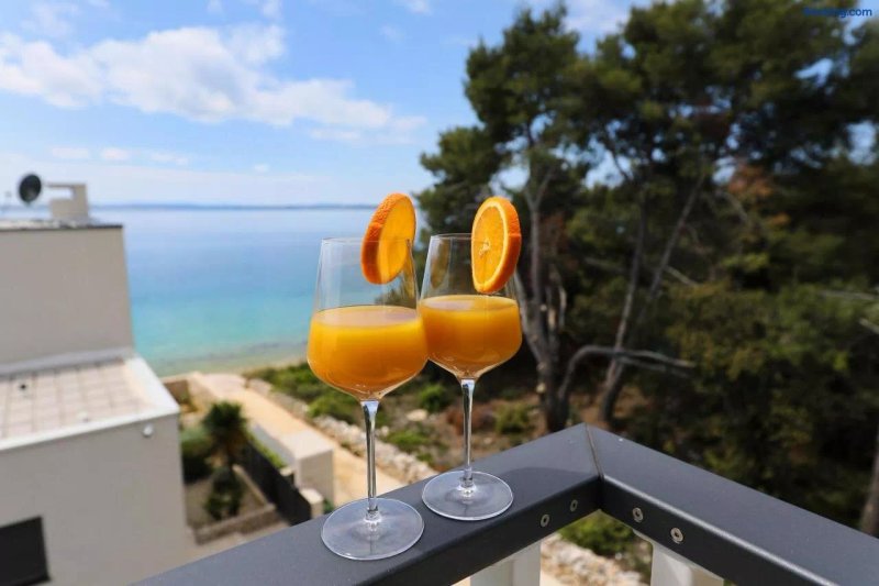 Luxury Sunset Penthouse & Apartment With Seaview