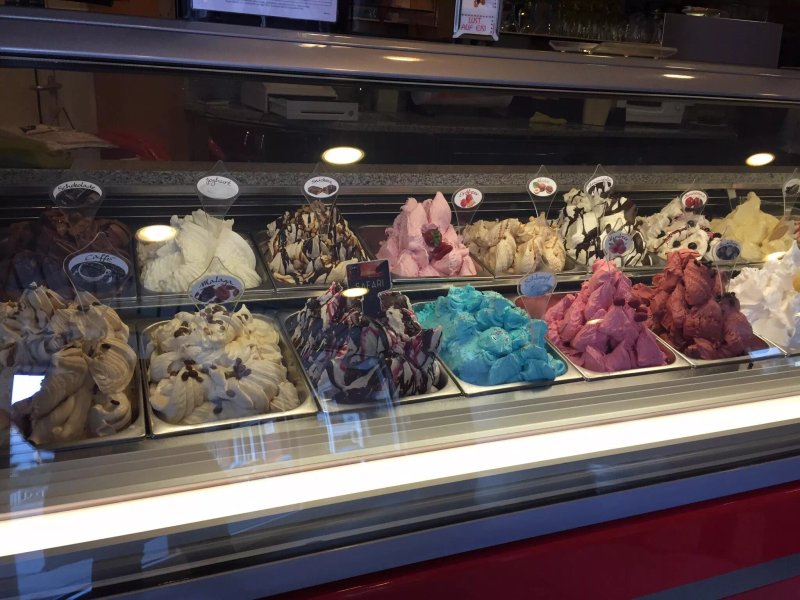 Eis Boutique