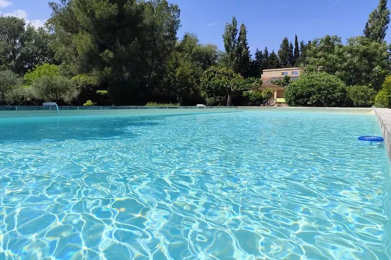 Nice little house with park and large pool - Fontvieille center 1km - Provence