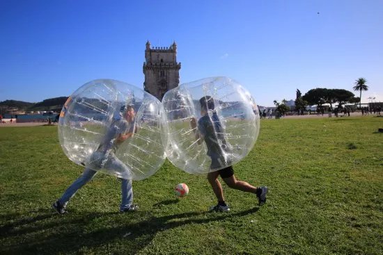Beat Balls - Bubble Football