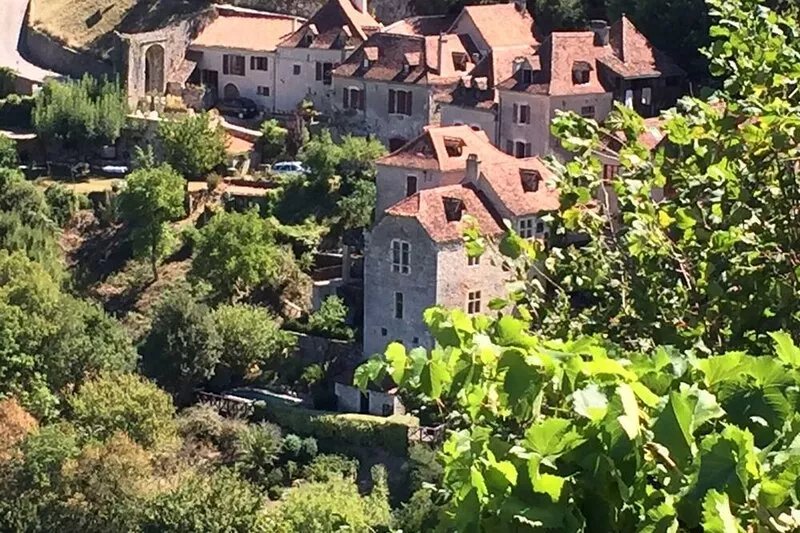 Maison Panoramique - Charming Stone House perched atop the cliff, Stunning Vista
