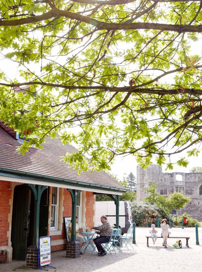 Riverside Ice Cream Parlour