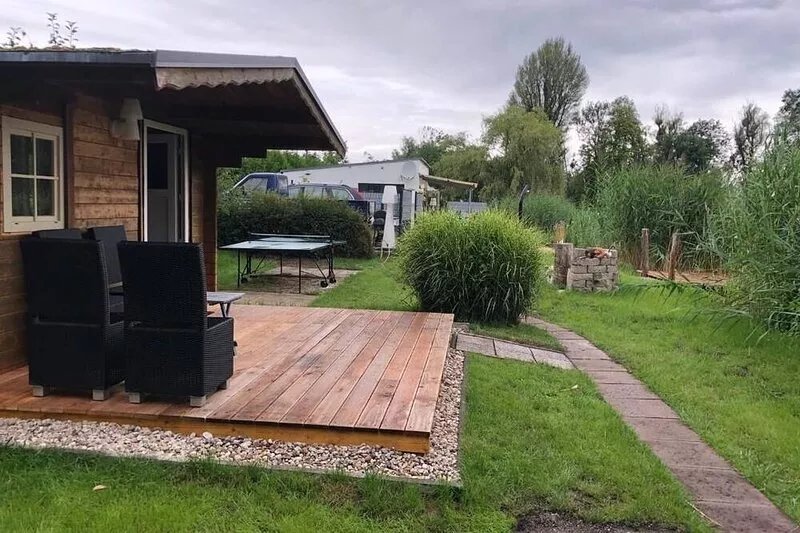 Vacation accommodation by a private lake, surrounded by nature in Ketzin, not