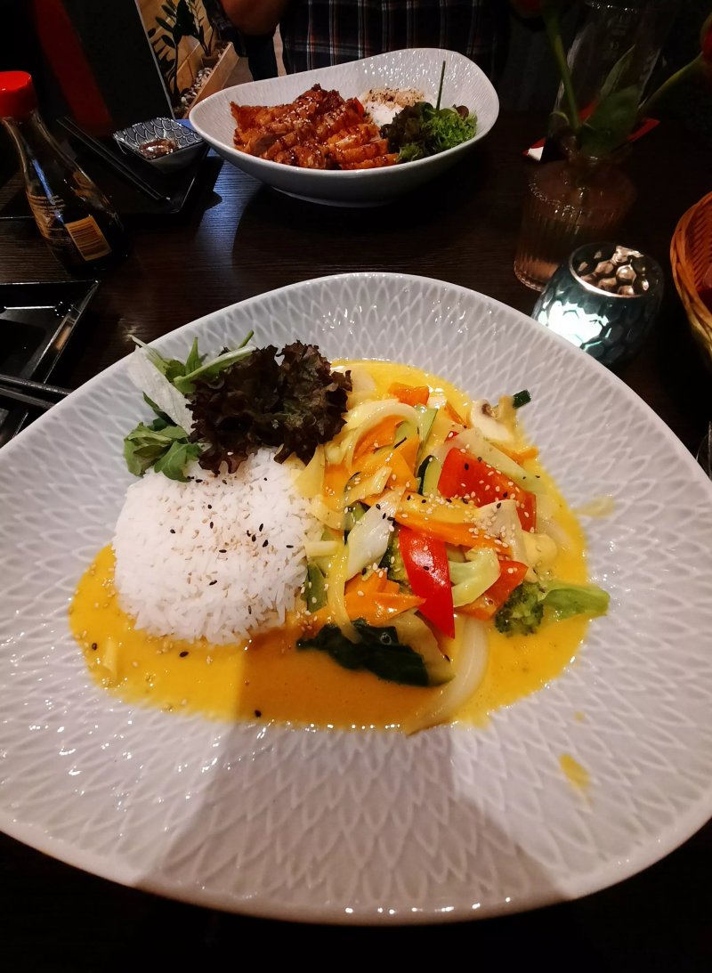 Meyuki Sushi & Asian Food