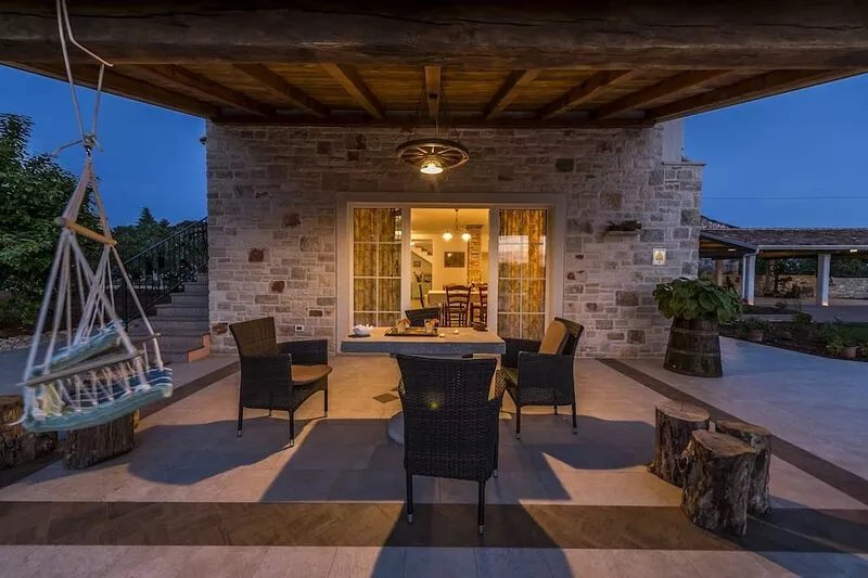 LUXURIOUS VILLA with SPA and PRIVATE POOL, 20% discount for October 2019