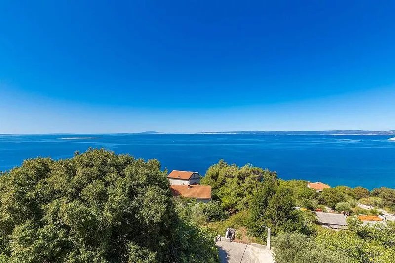 Apartment STARA BAŠKA with sea view