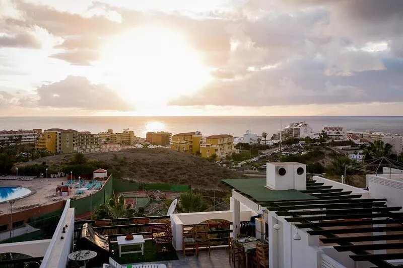 204 Atalaya 2 bedrooms, sea view, private parking