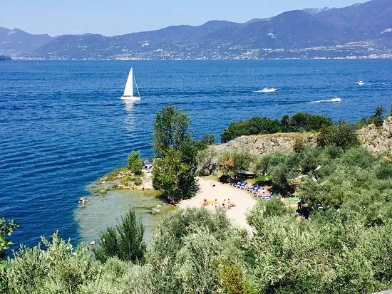 Spiaggia Baia Delle Sirene