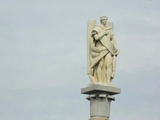 Triunfo de San Rafael (Puerta del Puente)