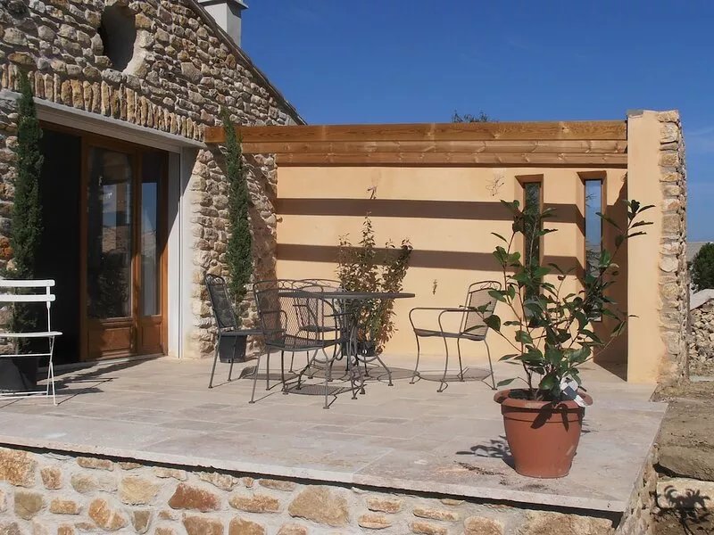 Luxury gite with private pool, wifi and stunning views, sleeps 4+child bed
