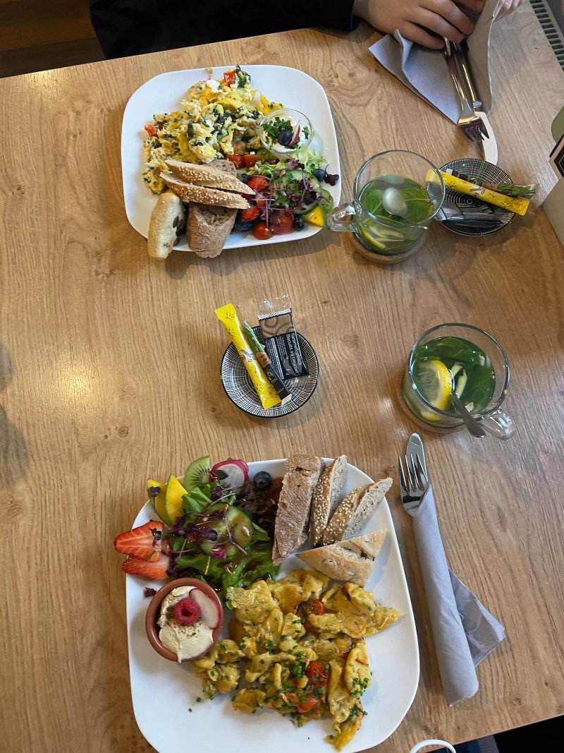 Merkwuerdig Little Kitchen & Coffee