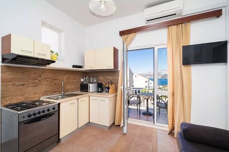 Apartments Senjo - One Bedroom Apartment with Balcony and Sea View (4 adults
