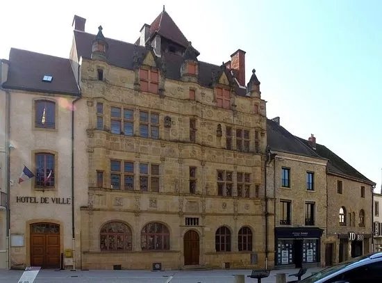 Hotel de Ville