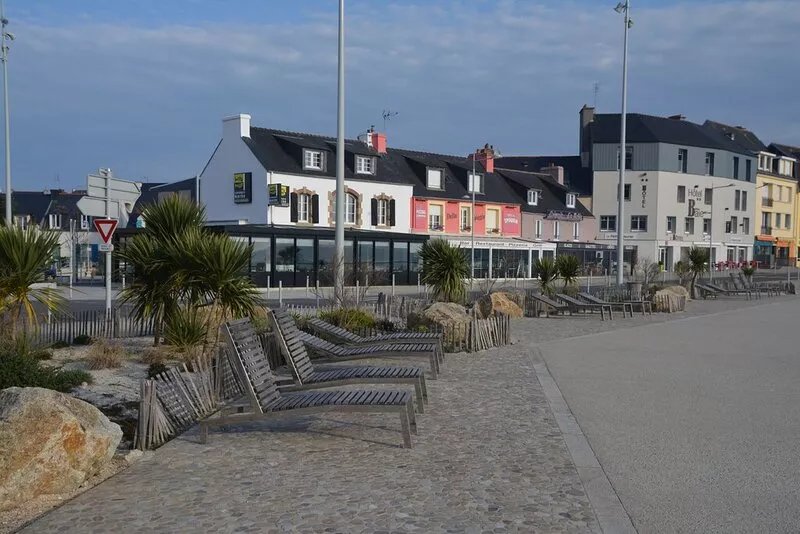Your holiday home 200m from the beach and shops of Morgat