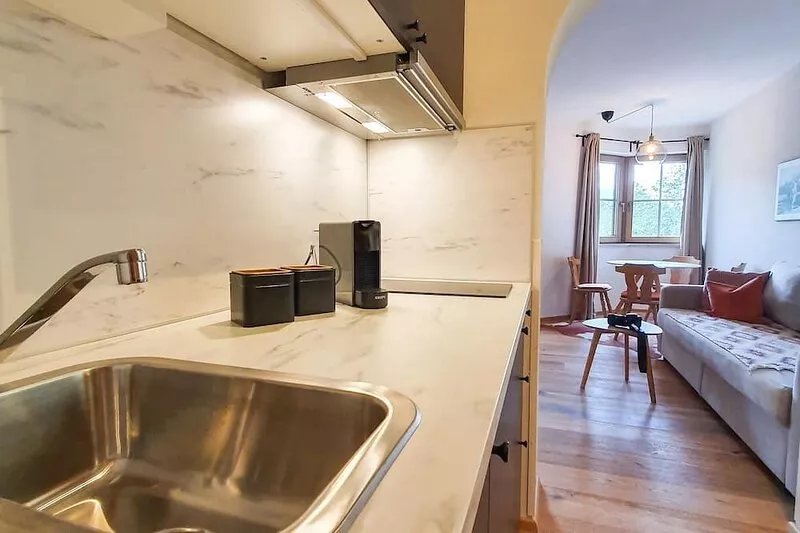 "Lovely apartment with free parking."