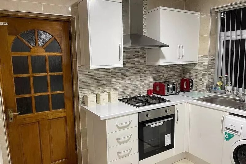 Impeccable 3-Bed House in Birmingham