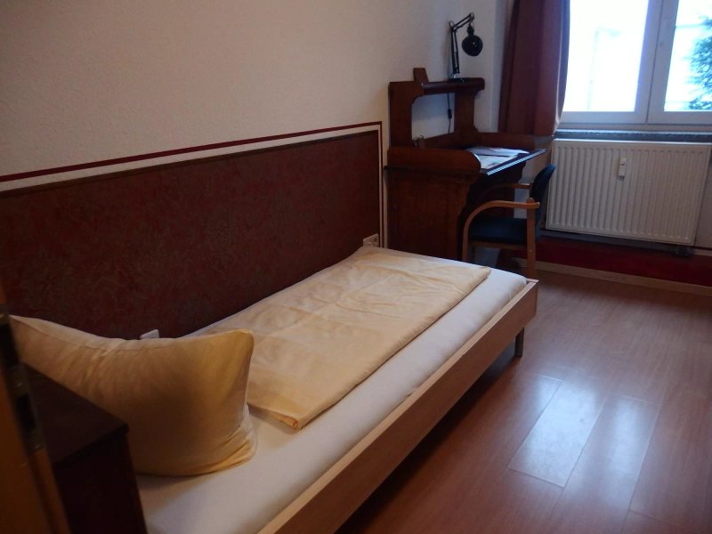 Hotel Pension Mezzaluna