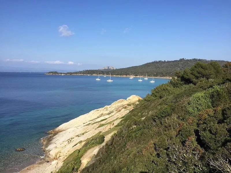 40m2 duplex, sleeps 4 in the heart of the village on the island of Porquerolles