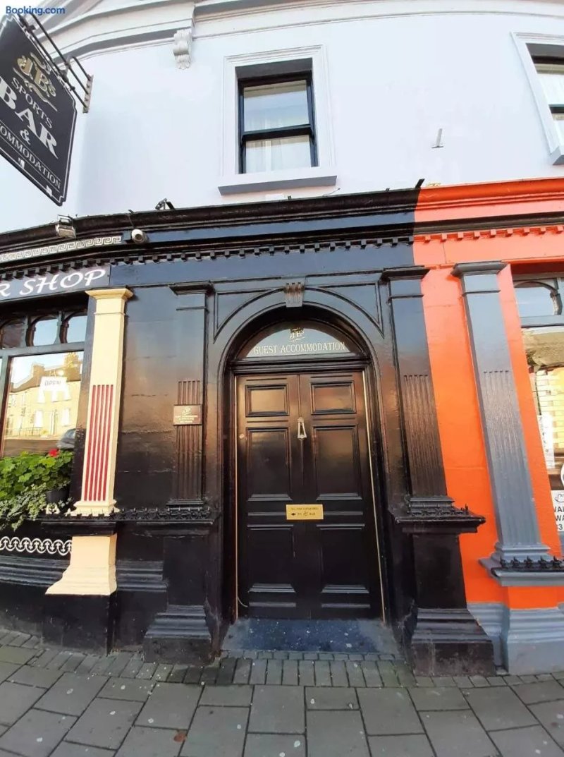 JBs Bar & Guest Accommodation