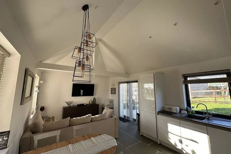 Stunning High Specification, 2-Bed Country Cottage.
