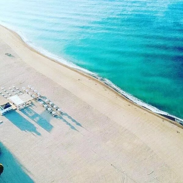 MODERN LUXURY BEACH VILLA WITH PRIVATE POOL, SEA VIEW, WIFI. AIR CON IN BOLNUEVO