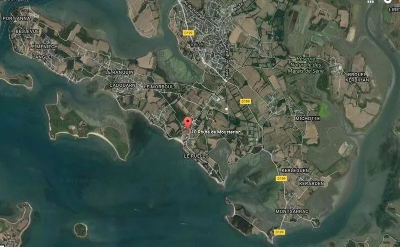 Character cottage, by the sea, Gulf of Morbihan, beach 150m, Vannes 10mn