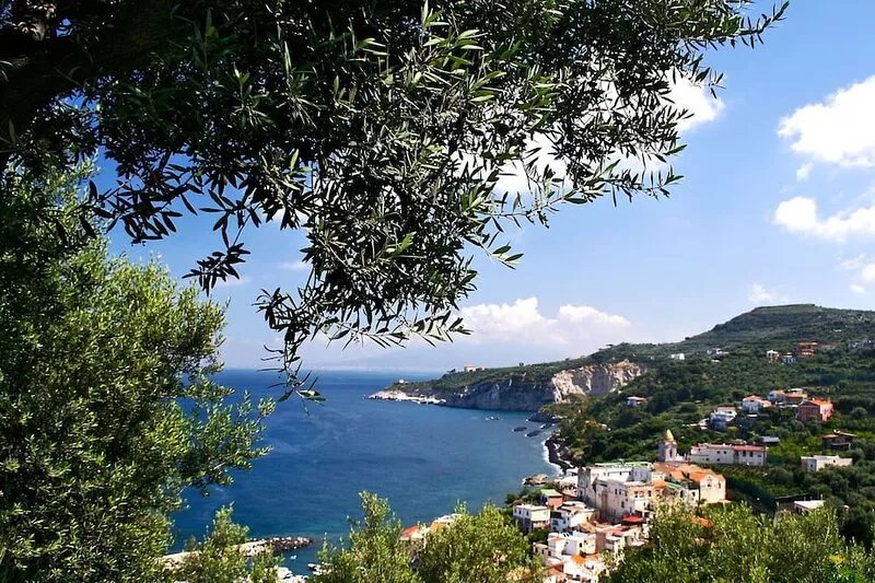 Wonderful  villa for 6 guests with WIFI, patio, panoramic view and parking