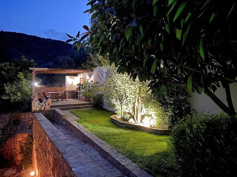 Villa Mariposa sea view with private pool, garden, BBQ area, free wi-fi