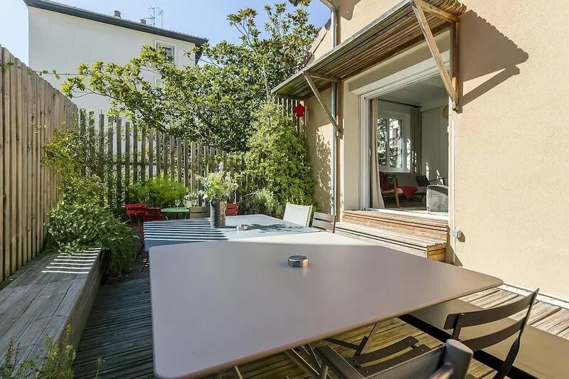 House with terrace 10Chb 10min heart of Lyon