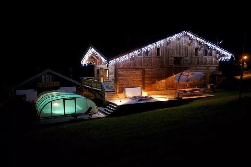 LUXURY CHALET IN MORZINE WITH POOL