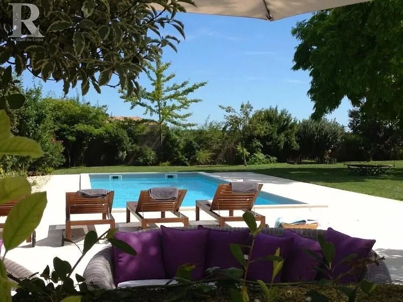 Large Stylish House, Pool, Ocean, Vineyards, Medoc