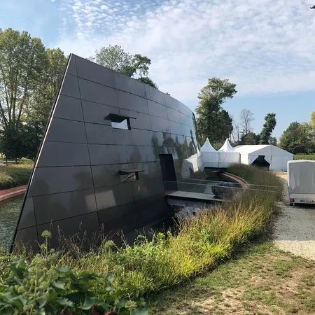 Chateau Les Carmes Haut Brion