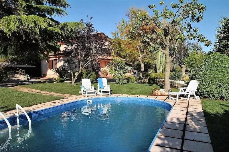 Villa Vallereale with pool for exclusive use