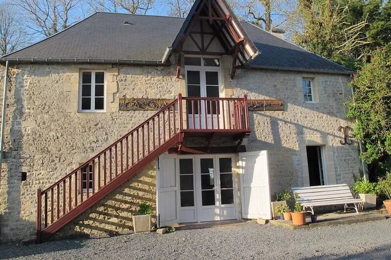 Charming house at Château d'Asnières en Bessin, Omaha Beach