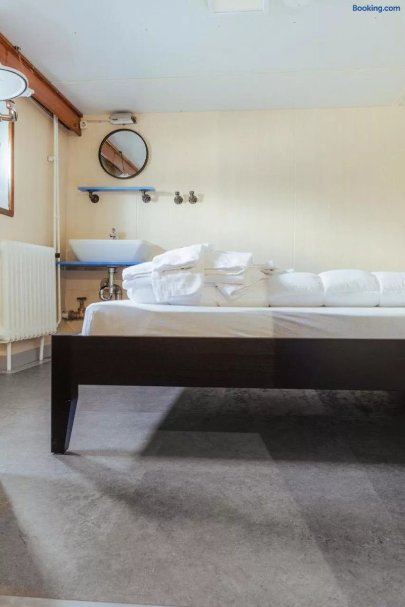 Arcona - Hostel on the Water