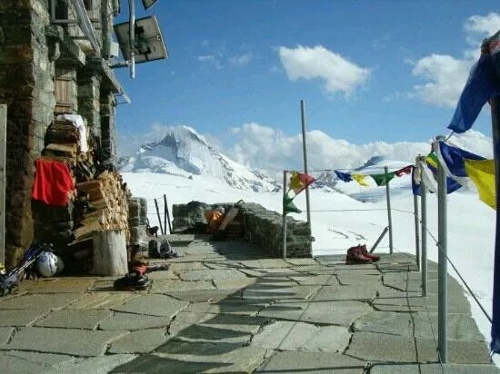 Cabane de la Dent Blanche
