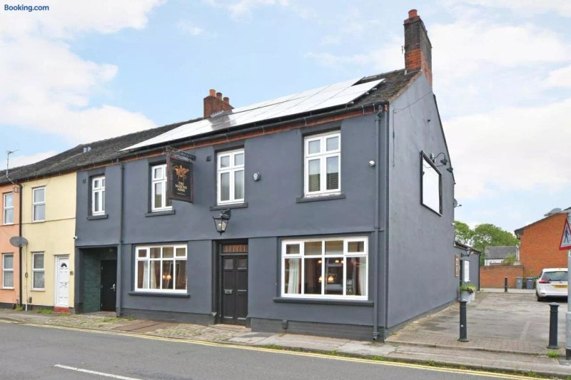The Masons Arms