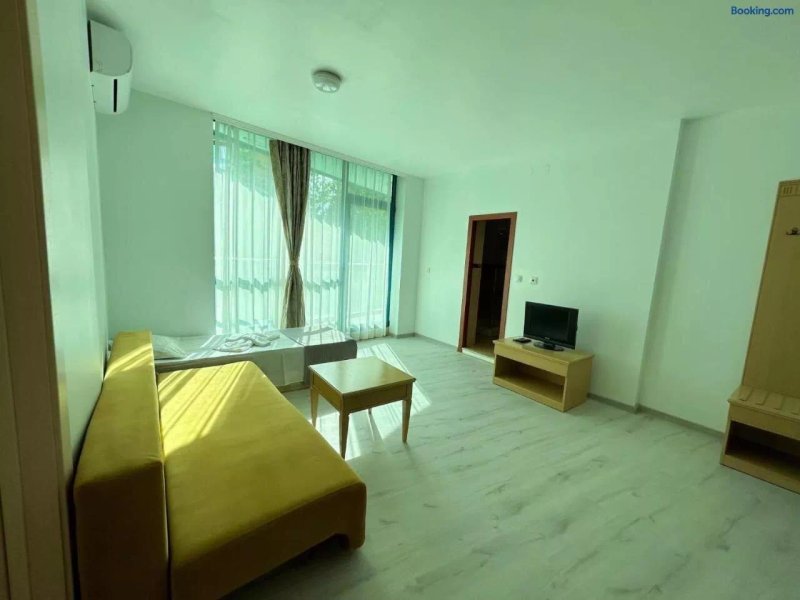 Primorsko Del Sol Apartments